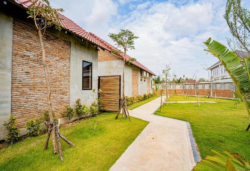 ویلای یک اتاق خوابه با استخر شنا, Kampot Sweet Boutique