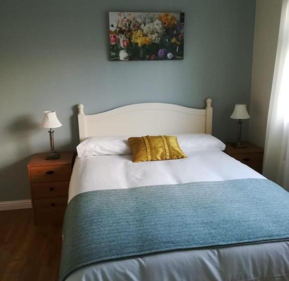 غرفة ديلوكس, Greystone House