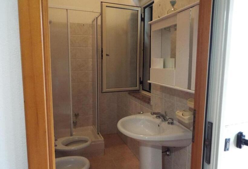 低层单卧公寓, La Grazia