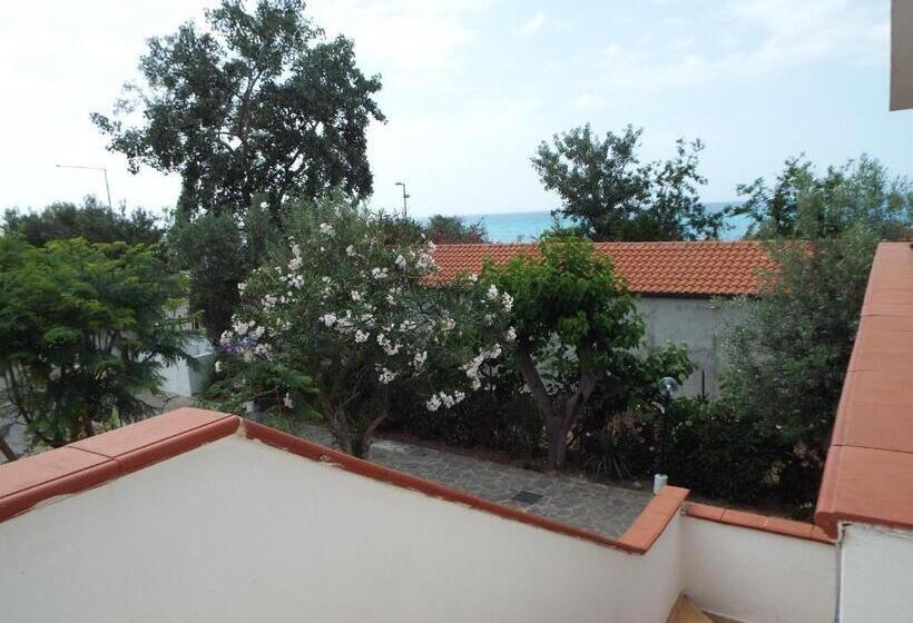 带1个卧室的带海景的公寓, La Grazia