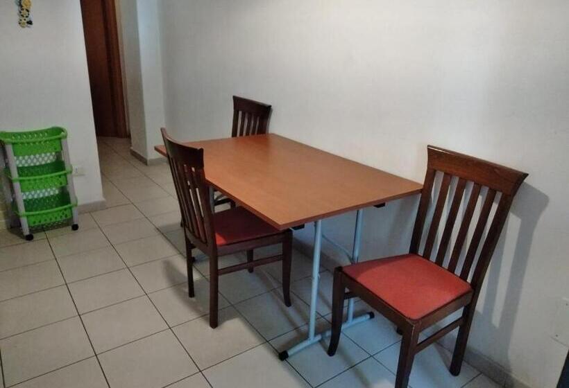 标准工作室, La Grazia