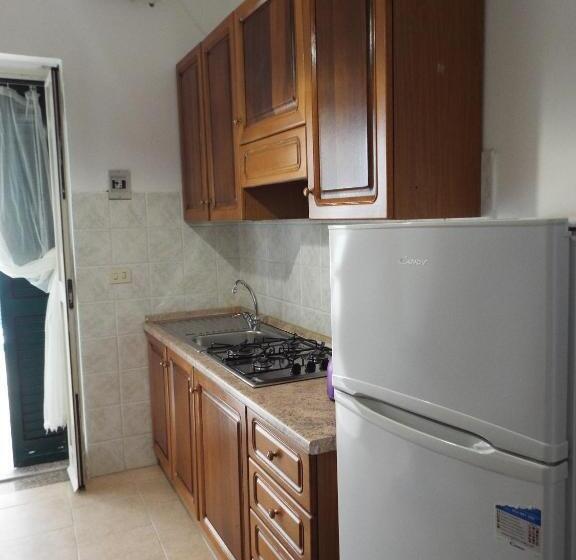 低层单卧公寓, La Grazia