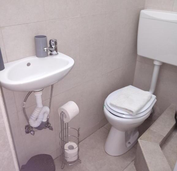 バルコニー付きスタンダードトリプルルーム, Casamarinela