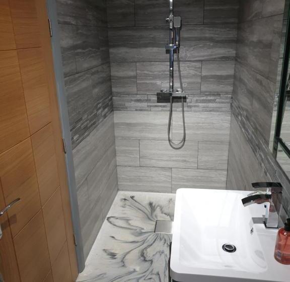 جناح ديلوكس سرير كينج, The Cozy Shed