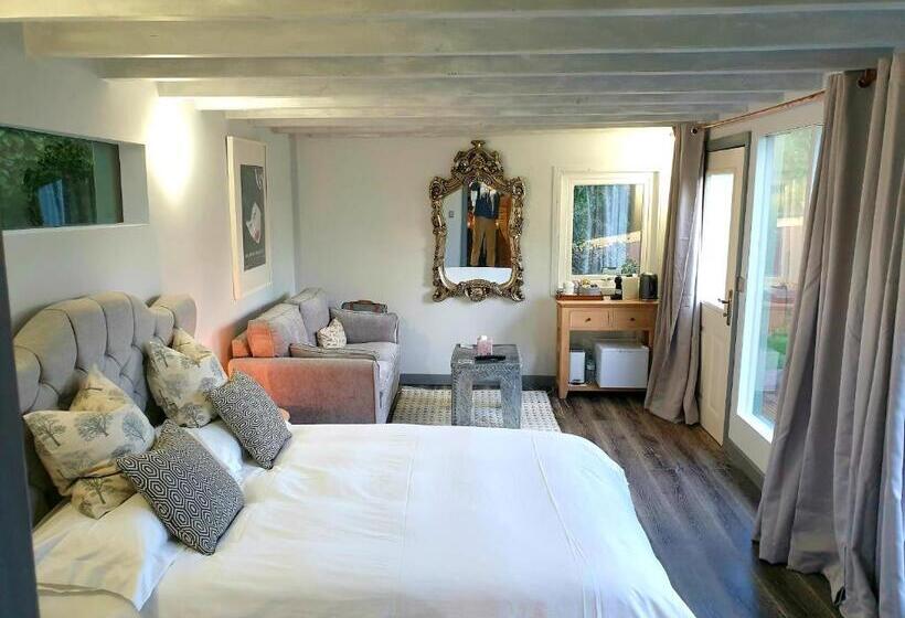 Люкс Deluxe Кровать Кинг, The Cozy Shed