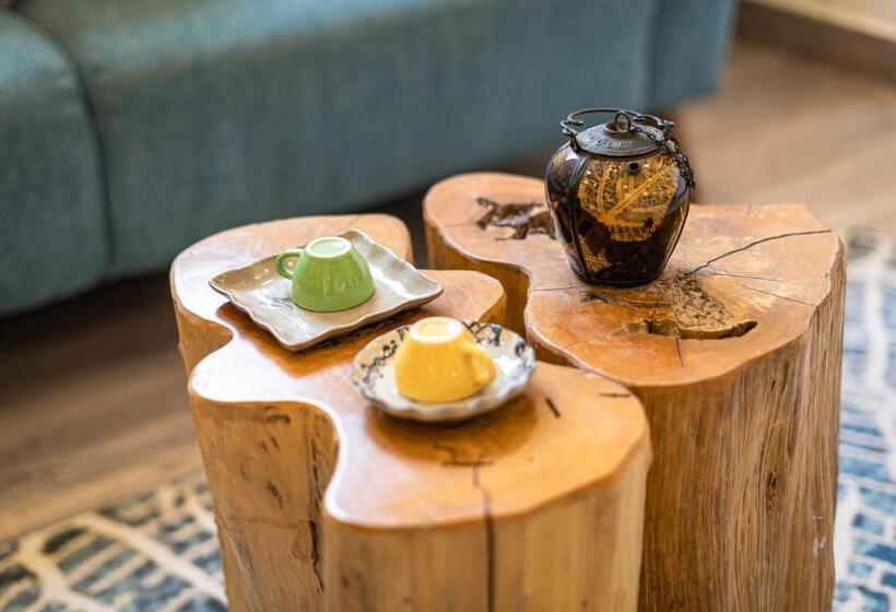 Apartamento 2 Dormitórios, Pis Apartment In District 1