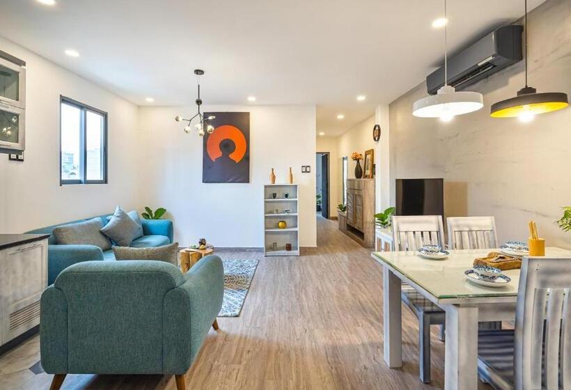 Apartamento 2 Dormitórios, Pis Apartment In District 1