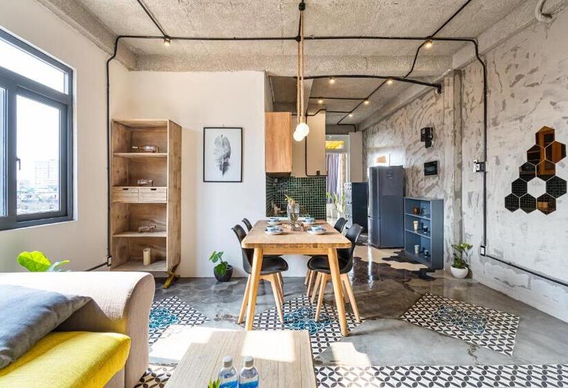 Apartamento Ático 1 Quarto, Pis Apartment In District 1