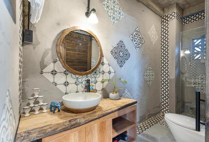 Apartamento Ático 1 Quarto, Pis Apartment In District 1