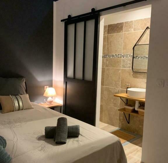 غرفة قياسية, L’olivier De Manel