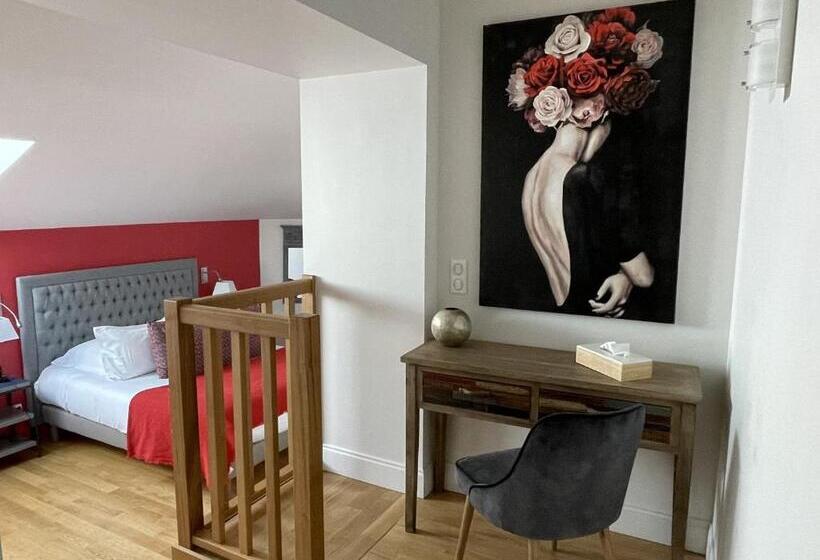 غرفة قياسية, Manoir De Villamont