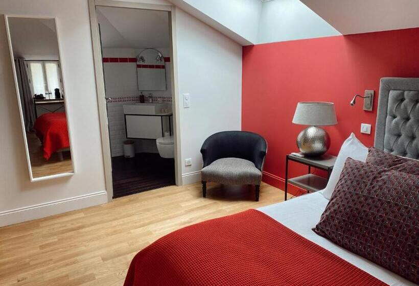 غرفة قياسية, Manoir De Villamont