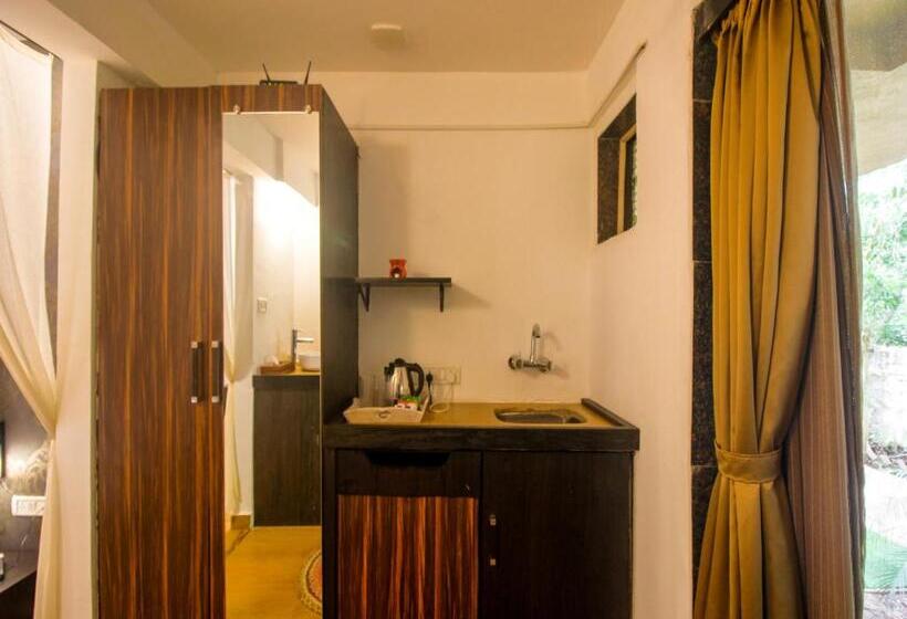 Quarto Deluxe, Verandah   A Beautiful Story, Near Anjuna Beach