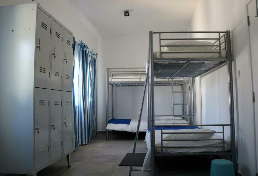 Кровать в Общей Комнате, In My House