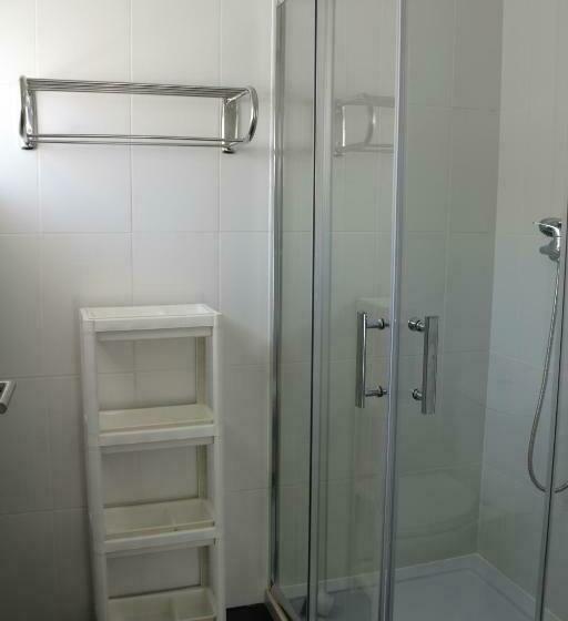 Кровать в Общей Комнате, In My House