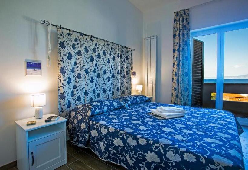 디럭스 테라스 룸 바다 전망, B&b Al Blu