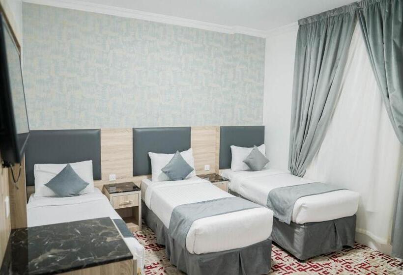 标准三人间, Hayah Salam Silver