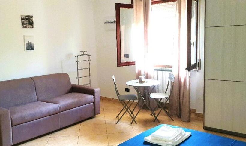 带大床的标准间, B&b Caput Mundi Calabria