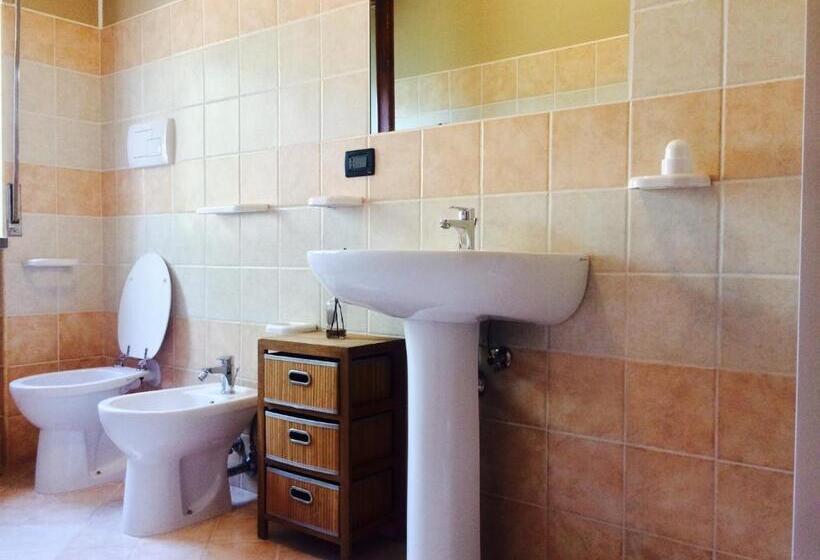 带大床的标准间, B&b Caput Mundi Calabria