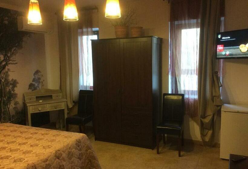 חדר סטנדרט, Poesia