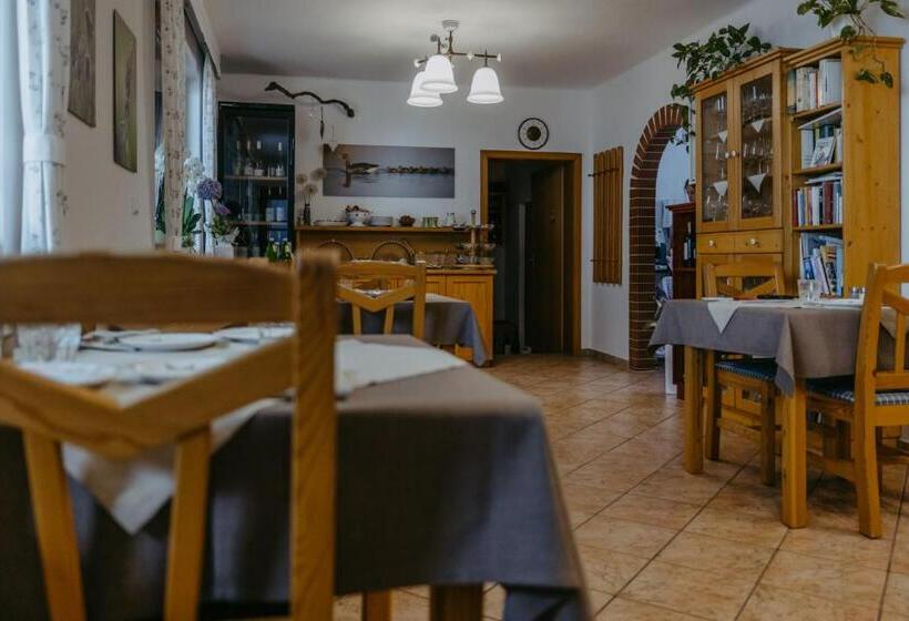 Номер Стандарт, Weingut Und Gästehaus Salzl