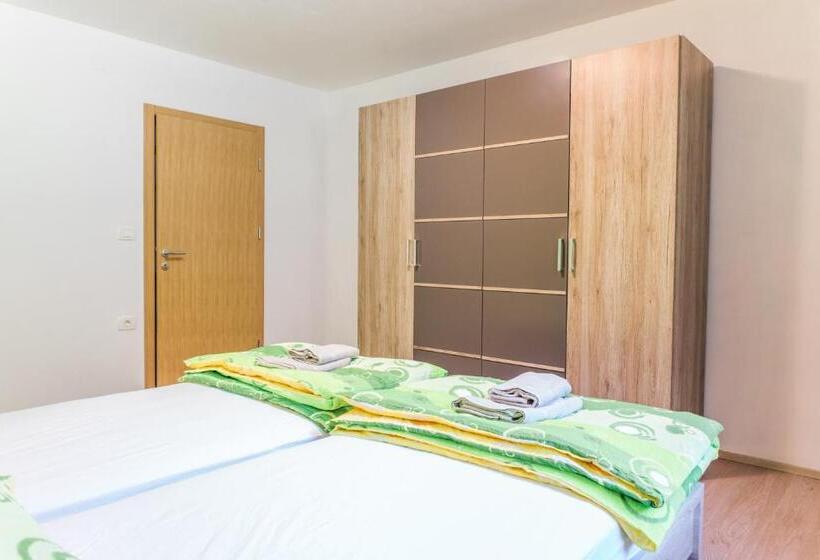 اتاق استاندارد, Guest House Rosi