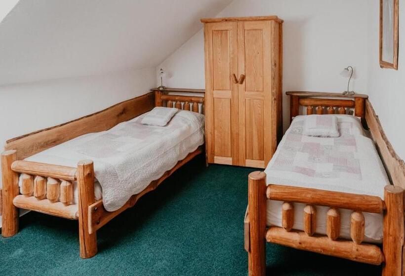 Номер Стандарт, Osada Havranů