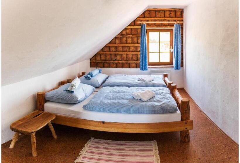 Апартаменты 2 Спальни, Osada Havranů