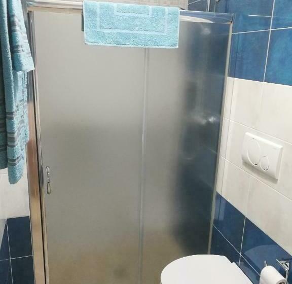 Quarto Deluxe, Il Cantastorie Salentino