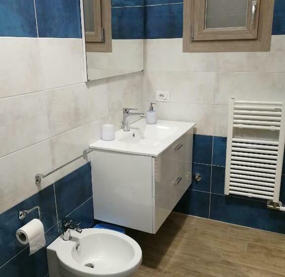 Quarto Deluxe, Il Cantastorie Salentino