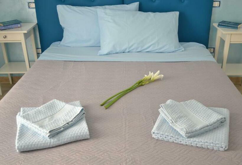 Quarto Deluxe, Il Cantastorie Salentino