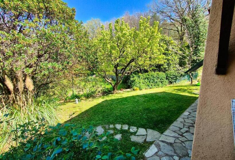 キングサイズベッドのスタンダードルーム, L Uliveto D Argento