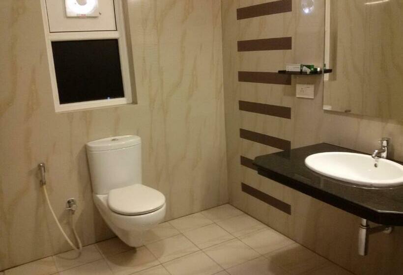 غرفة ديلوكس, Somisetty Landmark