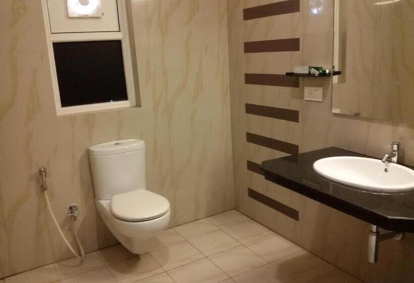 Номер Deluxe Кровать Кинг, Somisetty Landmark