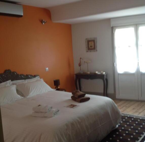 غرفة ديلوكس ذات إطلالة جانبية على البحر, Maison L épicurienne