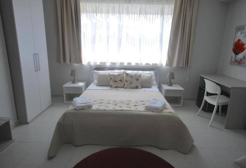 Номер Стандарт Трехместный, Pietra Bianca B&b