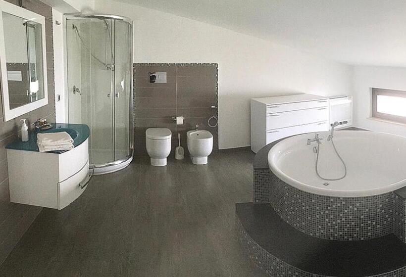 Трехместный Номер Deluxe, Pietra Bianca B&b