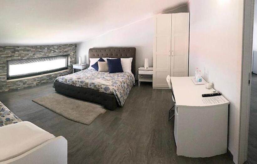 Трехместный Номер Deluxe, Pietra Bianca B&b