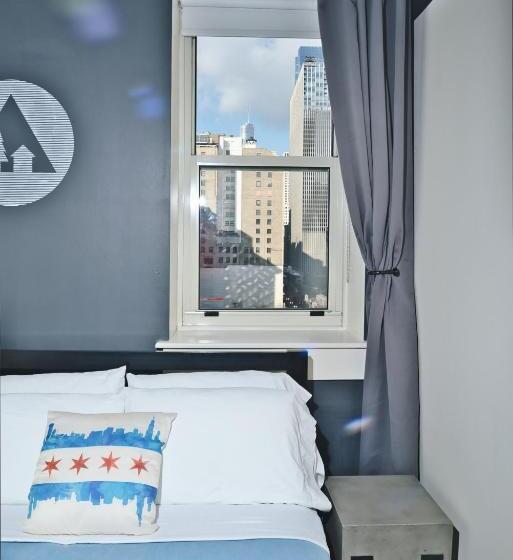 סוויטה, Hi Chicago Hostel