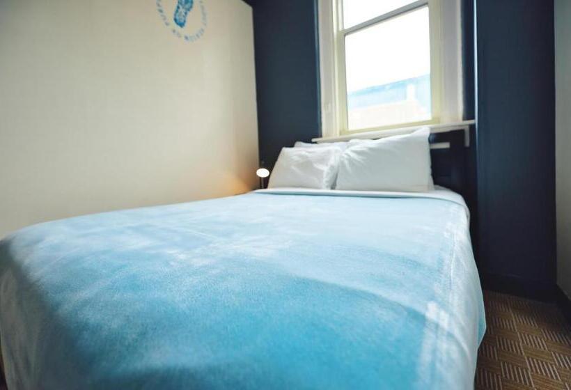 اتاق استاندارد, Hi Chicago Hostel