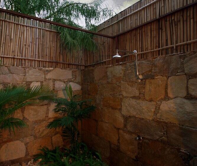 کلبه دلوکس, Ananta Spa & Resort, Pushkar