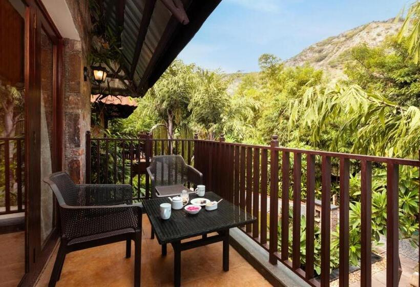 کلبه دلوکس, Ananta Spa & Resort, Pushkar