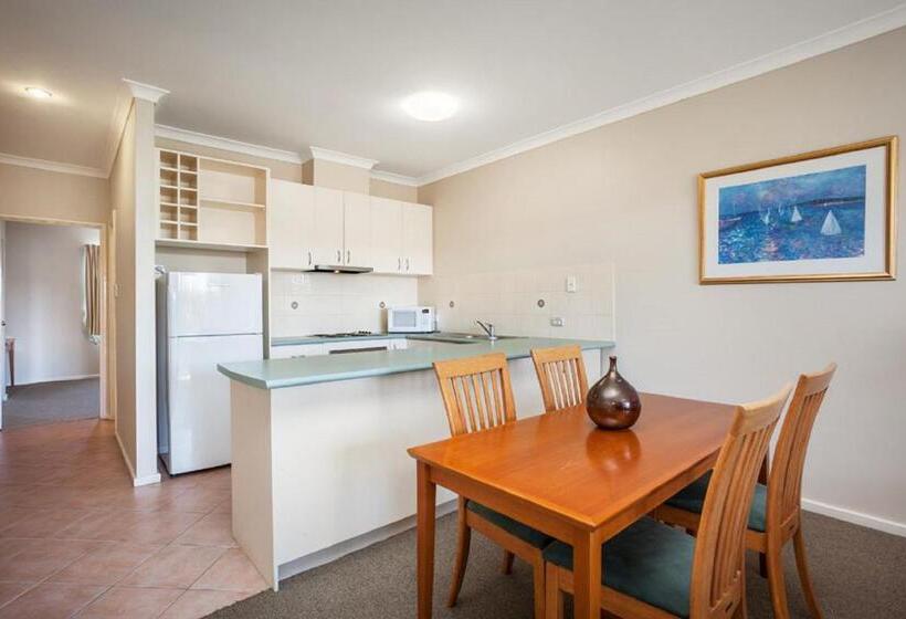 דירת חדר, C Mandurah Apartment Resort