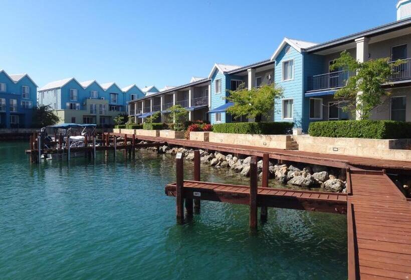 דירת שלושה חדרים, C Mandurah Apartment Resort