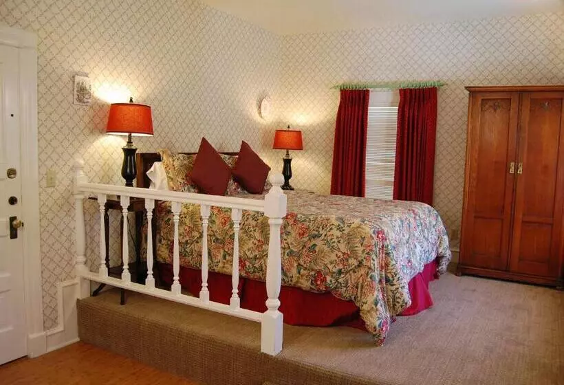 バルコニー付きスタンダードルーム, Cheshire Cat Inn & Cottages