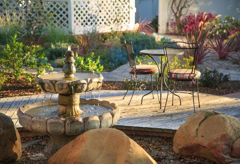 Номер Стандарт, Cheshire Cat Inn & Cottages