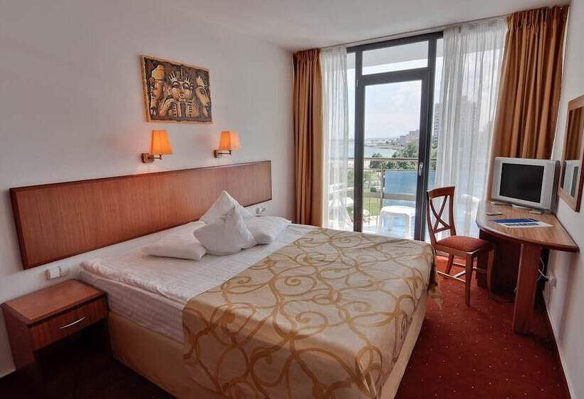 스탠다드 룸, Cleopatra