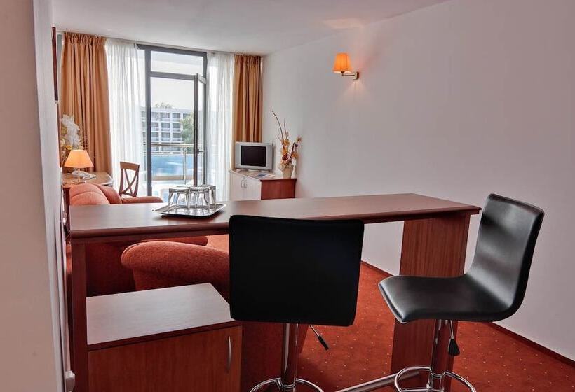 스탠다드 룸, Cleopatra