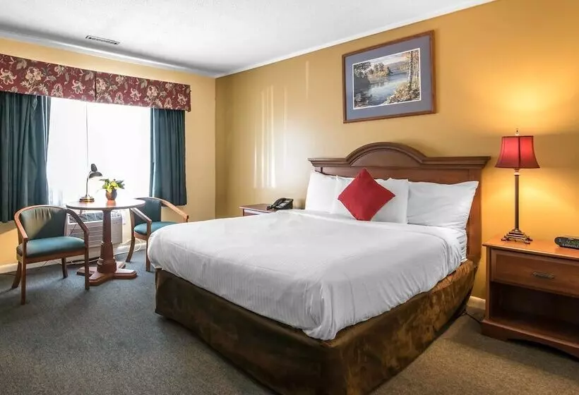 スタンダードルーム, Econo Lodge Inn & Suites