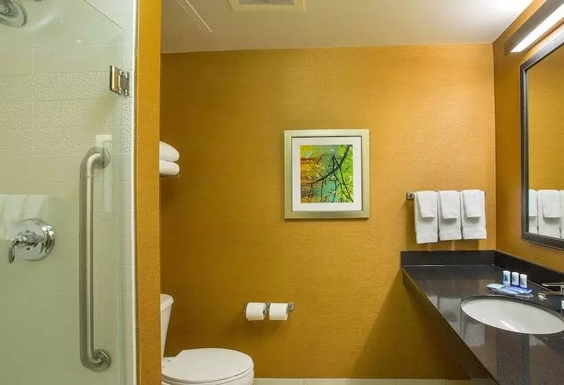 2ダブルベッドのスタンダードルーム, Fairfield Inn & Suites Columbus Osu